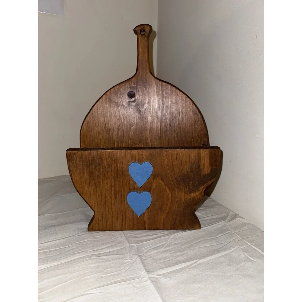 Vintage Wooden Paper Plate Holder Farmhouse Country Cottage Grandmacore Hearts